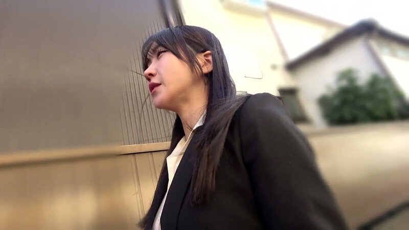 【4K】我用暴露的泳装把独自外派的男人给撬走了…… 依本しおり